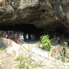 カオプーン洞穴