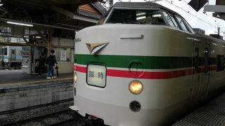 165系はなくなったものの、今でも面白い車両が走る