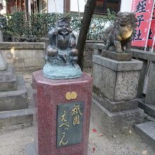 愛嬌あるお顔のえべっさん。