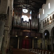 巨大なパイプオルガン