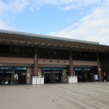 宮島桟橋内にあります