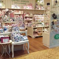 ローラアシュレイ ギフト & アクセサリーズ (アトレ四谷店)