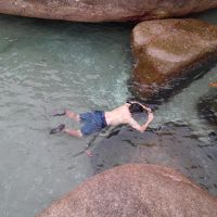 ホテル前の海が綺麗すぎる。