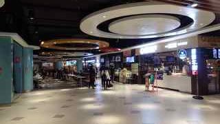 フードコートが充実