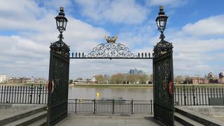 王立海軍大学にある桟橋が素敵です！