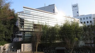 安東忠雄氏による設計。