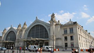 カッコイイ駅舎