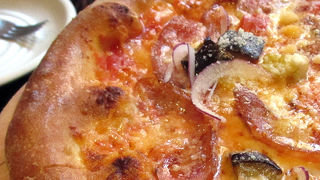 USJを行き交う人達を眺めながら、アカデミー賞公式シェフによる美味しいランチ。