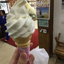 独特な味のソフトクリーム