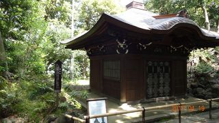 小石川後楽園にある最古の建物なのだそうです！