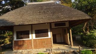 お酒に飲まれないような教訓も。