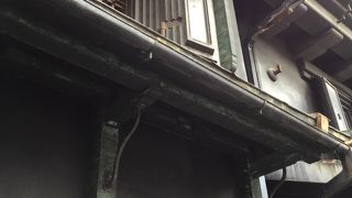 昔の蔵に雰囲気を感じます