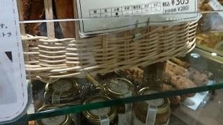 こちらでもメゾンカイザーのパンが買える！