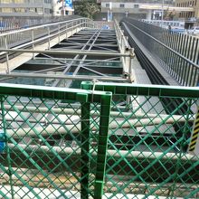 表門橋、復元中。