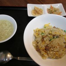 炒飯を食べました