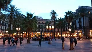 夜はムードあり