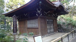 静寂の中にあった。