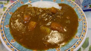 具がゴロゴロ入ったカレー