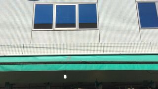 活気溢れる魚屋さん