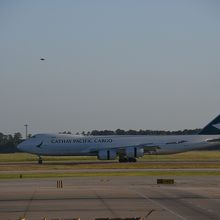 見たことのない飛行機です