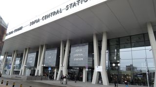 明るく綺麗な駅になりました