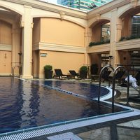 屋上のプール＆ジャグジー