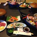 昔からある大型旅館！食事豪勢！