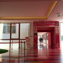 ２階には工場があって見学出来ます。