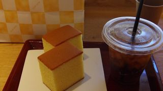 クラブハリエ/たねやのスイーツを買って、カフェを楽しめる場所です(平日なら空いてます)