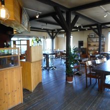 週末はカフェでピザ提供