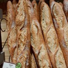 フランスパンのバゲットモンジュ