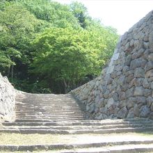 城跡としては綺麗に整備されています。