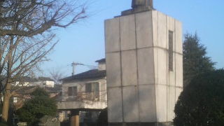 橋本左内の他、洞哉や松尾芭蕉関係の史跡もあり