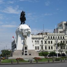 サン・マルティン広場