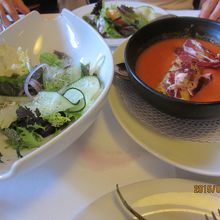 ガスパチョがかなりのボリューム、一人では無理かと