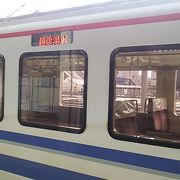 普通列車の中にはJR信越本線やJR上越線に直通する列車もあります