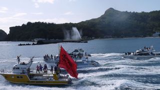 おがさわら丸出港時の村人総出の見送りに感激！
