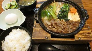 ランチタイム定食あります。