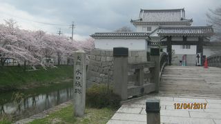 今は一部復元整備されています。