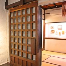 蔵を生かしたギャラリー