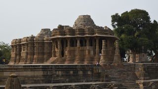 インド人にとっては有名な寺院だが訪れる外国人は少ない