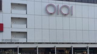 ＪＲと小田急の間。