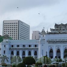 いいなぁこんな綺麗な市役所(市庁舎)