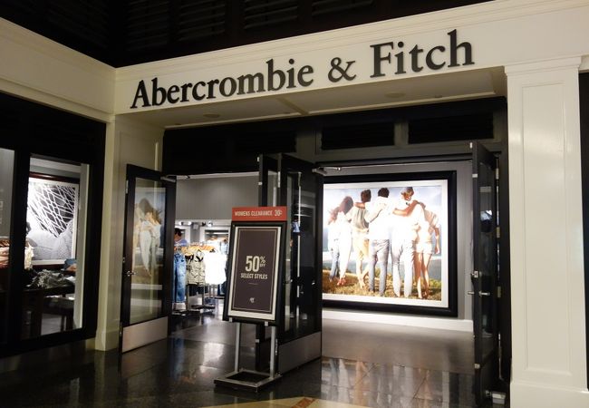 アバクロンビー フィッチ クチコミ アクセス 営業時間 サンフランシスコ フォートラベル