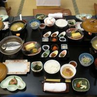 朝食　定番　アジの開き だし巻き卵