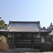 吉祥寺にある四軒寺のひとつです