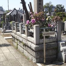 墓地内の案内板