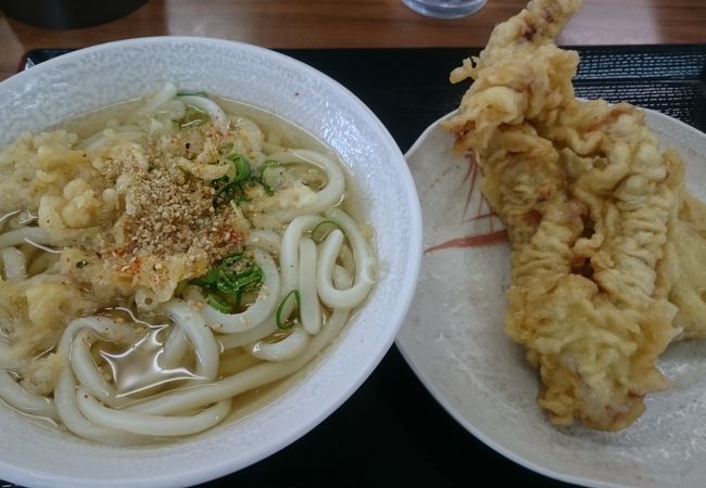 麺細めの出汁がかなりあっさり！