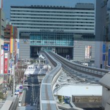 モノレールの小倉駅を出発した景色