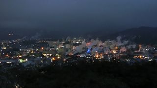 別府温泉を眺める